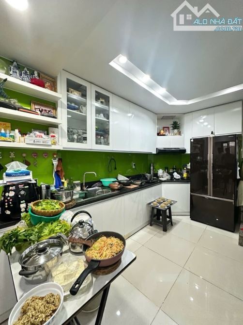 BÁN NHÀ QUẬN 10- ĐƯỜNG LÝ THÁI TỔ 42m2-4 TẦNG MỚI ĐẸP Ở LUÔN- 6,2 tỷ. - 2