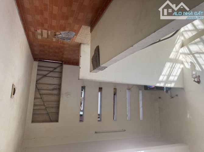 Bán nhà MP Lý Thường Kiệt, ô tô đỗ, kd, dòng tiền cho thuê. 98m2, 5t. Giá chào 18 tỷ - 2