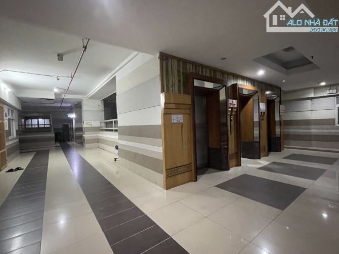 Chung cư mặt tiền- Lô góc 2 cửa sổ thoáng- Có sổ hồng riêng- Tặng nội thất- Chỉ 2,43 Tỷ - 2