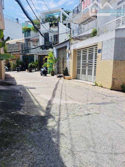 Bán Nhà 3 Tầng ,Bà Hom,Quận 6,Hẻm Ô Tô Đỗ Cửa,Nhà Đẹp Lung Linh,5x9,Nhỉnh 5 Tỷ(QS26) - 2