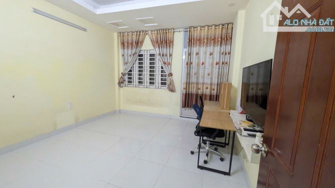 Nhà gần ĐH Công Nghiệp, P4, GV, 51m2, 4 tầng, 7.5 tỷ - 2