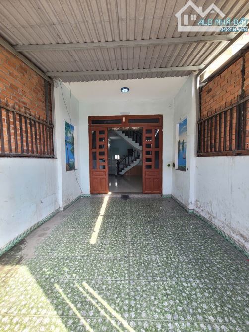 Bán nhà 1 trệt 1 lầu đường thông buôn bán ok p.Tân Đông Hiệp Tp.Dĩ An chỉ 3ty850 TL M7245 - 2