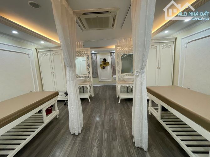 Cho thuê nhà MP Vũ Phạm Hàm, Cầu Giấy. DT 150m2, 6.5 tầng, Mt 5.5m. thang máy 100 tr/th - 2