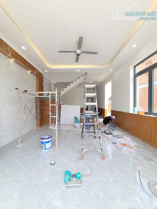 Bán 3 căn nhà 1 trệt 1 lầu sân ô tô p.Tân Hạnh Tp.Biên Hòa chỉ 3ty500 TL M7111 - 2
