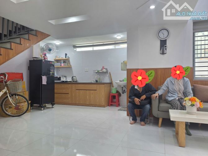 💥 Trung Tâm Đà Nẵng, gần Tiểu học HẦM NGHI - DT 45m2 x 3 MÊ - chỉ hơn 3 tỷ - 2