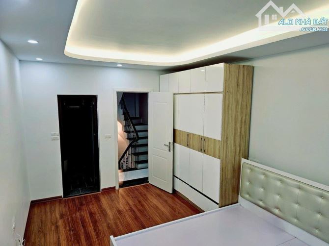NHÀ MỚI TINH DƯƠNG QUẢNG HÀM 35m 5 TẦNG MT 3.3m NGÕ THÔNG  KINH DOANH SIÊU ĐỈNH GIÁ 8.6 TỶ - 2
