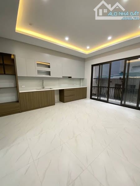 BÁN NHÀ MẶT NGÕ Ô TÔ TRÁNH, Quan Nhân, 80m, 5 tầng, 32 tỷ - 2