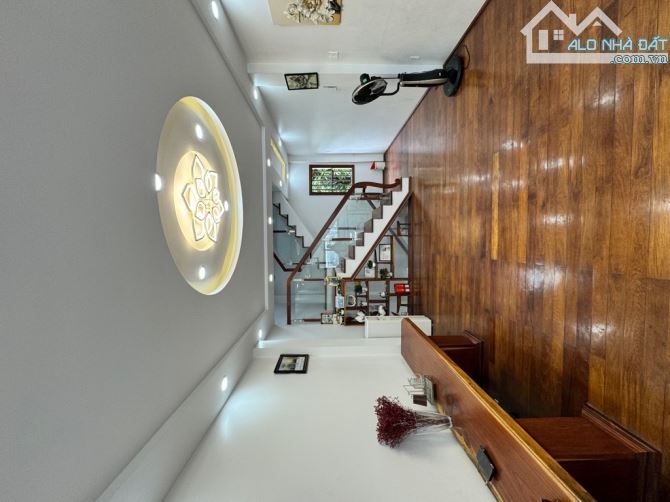 BÁN NHÀ KHU TÊN LỬA -60 M2- 5 TẦNG - XE HƠI VÀO NHÀ - 7,2 TỶ - 2