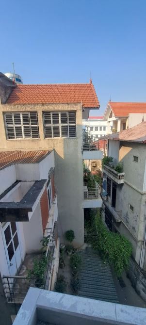 Bán nhà Ô Cách- 6 tầng đẹp & thang máy- 4 ngủ-oto 5 chỗ sát cửa-giao thông thuận tiện! - 2