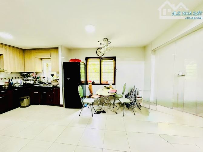 💎 SỔ VUÔNG NHƯ BÁNH CHƯNG – THOÁNG TRƯỚC SAU – CÁCH Ô TÔ 30M - 2