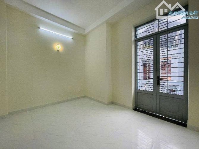 Nhà 3Tầng BTCT - 48M² - Hẻm Xe Hơi Ngủ Nhà - 4Phòng Ngủ - 2