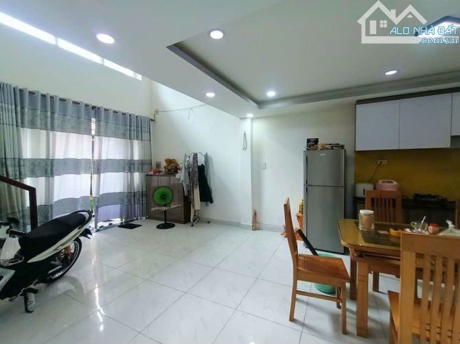 Nhà 3Tầng -48M² - Hẻm Xe Hơi Thông Gần Công Viên Làng Hoa - 2