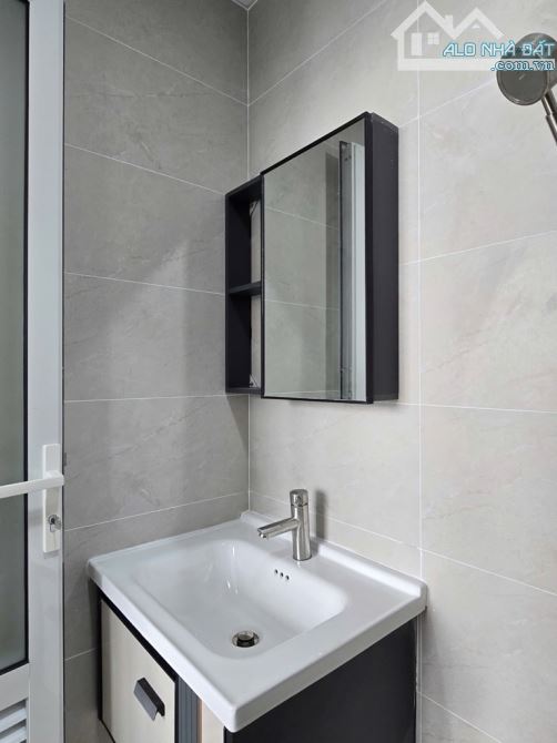 Bán nhà 5 tầng khu Tên Lửa, 4X20M, 12 phòng full nội thất, dòng tiền 45tr/tháng. - 2
