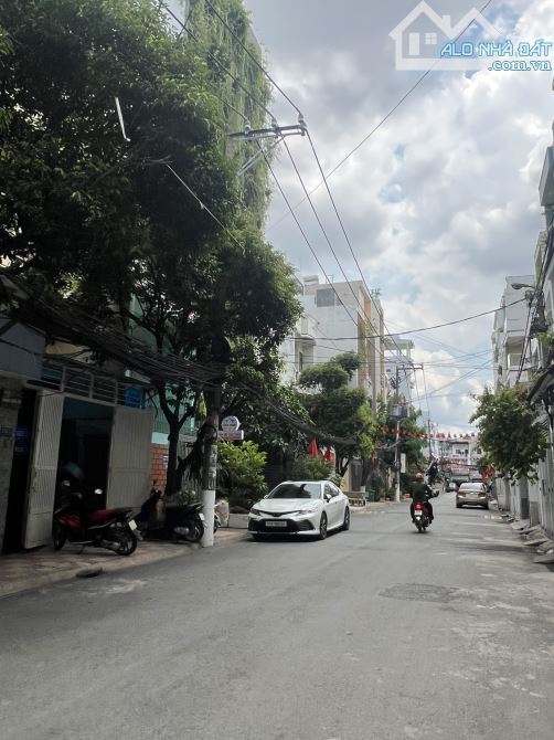 Bán nhà hẻm xe hơi Tân Bình, gần Ga T3 Hoàng Hoa Thám, 3 Tầng, ngang 4.5m, 63m2, 10.4 Tỷ - 3