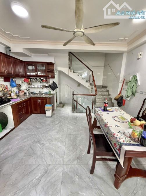ĐOÀN GIỎI - TÂN PHÚ - NHÀ 5 TẦNG - HẺM XE HƠI 4M - 48M2 - GẦN AEON - CHỈ 6.X   Vị trí ngay - 3
