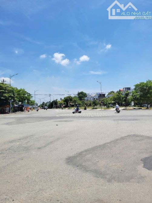 BÁN LÔ GÓC 2 MẶT TIỀN – TRẦN THÁI TÔNG- TP HUẾ -DT :121 M (5x25)GIÁ 4,x TỶ 💰 - 3
