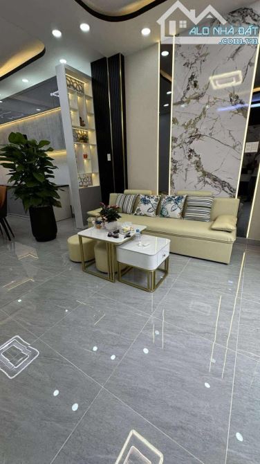 Bán nhà C4 cách mặt tiền huỳnh tấn phát chỉ 100m , nhà mới đẹp ngay trong hẻm an ninh. - 3
