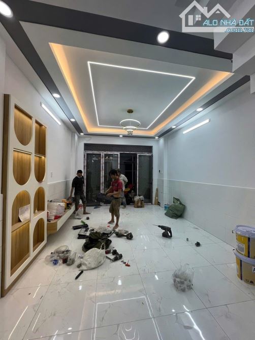 TRƯƠNG PHƯỚC PHAN GIÁP LÊ VĂN QUỚI - 44M2 (4 X 11) 2 TẦNG MỚI ĐẸP - GIÁ 4,6 TỶ. - 3