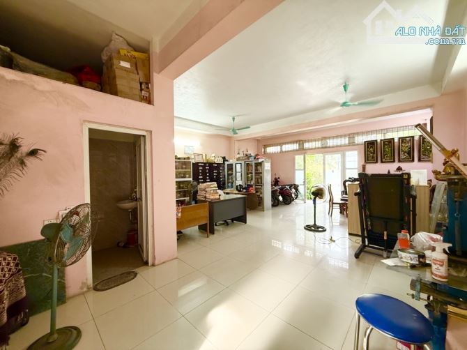 SIÊU PHẨM PHỐ TƯ ĐÌNH  BÁN ĐẤT TẶNG NHÀ  259M  42,9 TỶ   Mặt ngõ vỉa hè ô tô tránh  KD - 3