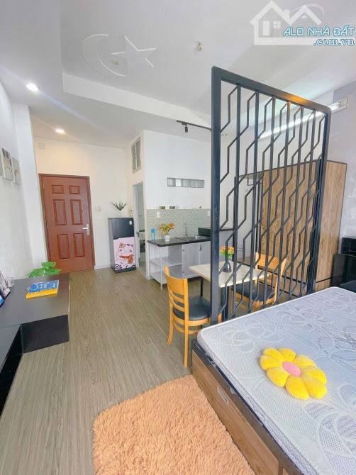 Căn hộ mini cửa sổ lớn thoáng sáng – tách bếp – full nội thất ngay trung tâm quận 1. - 3