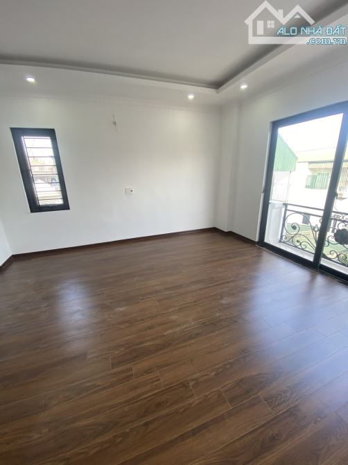 🏡 Bán nhà đẹp 70m² x 4 tầng, có gara ô tô – đường rộng, thông thoáng – giá chỉ nhỉnh 5 tỷ - 3