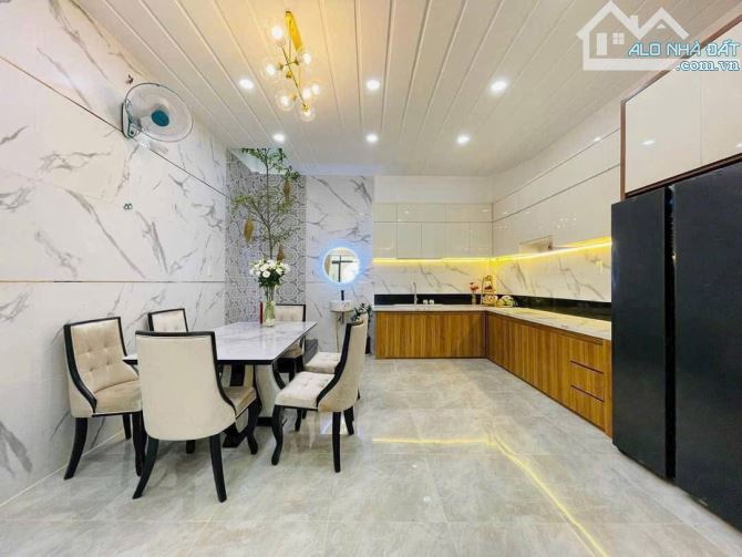 Gấp bán nhà công viên Làng Hoa, phường 8, Gò Vấp, 5m x 15m, 3 tầng, chỉ 6 tỷ 3 - 3