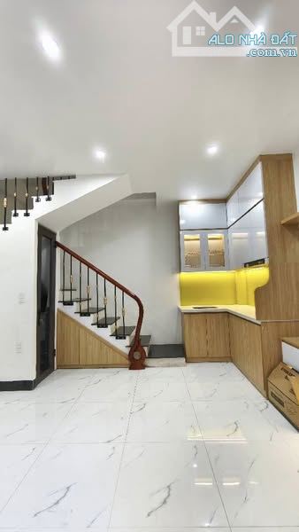 Giảm 200tr- Bán Nhà 5 Tầng- Bế Văn Đàn- Quang Trung- ô tô qua nhà- Ngõ thông- Nhỉnh 5 tỷ - 3