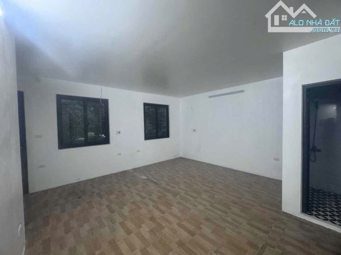 Giảm 200tr- Bán Nhà Riêng 33m2- 3T- Phố Vũ Hữu- Thanh Xuân- Ngõ thông- Ở sướng- Nhỉnh 2 tỷ - 3