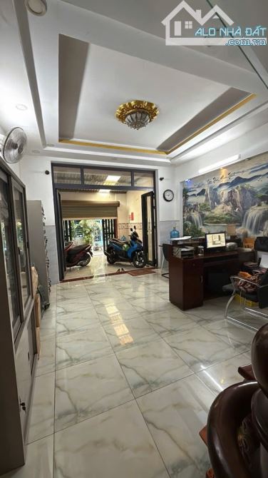 Nhà Quận Gò Vấp 4 tầng BTCT hẻm xe hơi thông cho thuê 17 triệu/tháng đường số 51 Phường 14 - 3