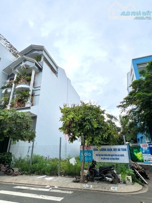 Bán Gấp Lô Đất Siêu Hiếm 240m2 Ni Sư Huỳnh Liên Tân Bình Ngang Lớn 10M - 3