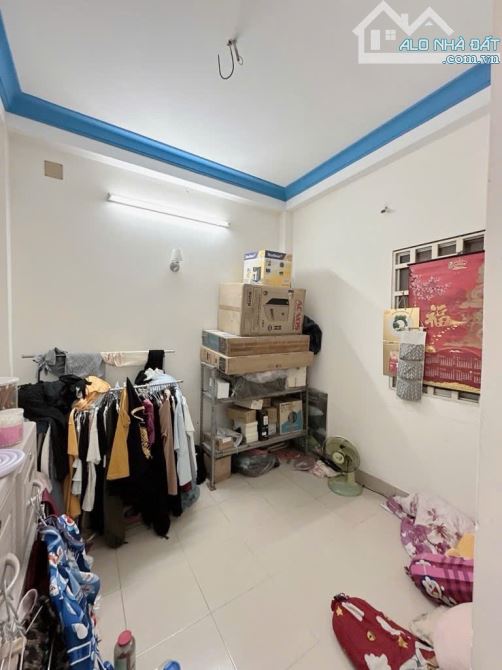 LÊ VĂN QUỚI-4X10-3TẦNG-HXH TỚI NHÀ-NGAY NGÃ 4 BỐN XÃ-GIÁP TÂN PHÚ,Q11,Q6-HC ĐỦ-CHỈ 4.X TỶ - 3
