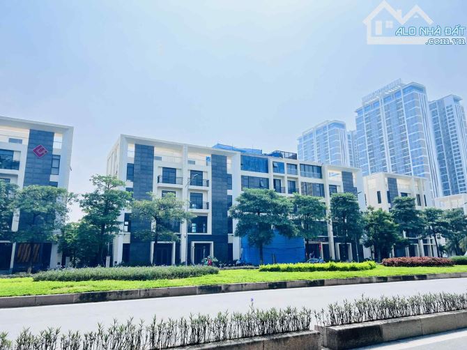 BÁN ĐẤT VÀNG HƠN 500M² HAI MẶT NGÕ XUÂN LA - TÂY HỒ, MẶT TIỀN 11M, VỈA HÈ 3 Ô TÔ TRÁNH - 3