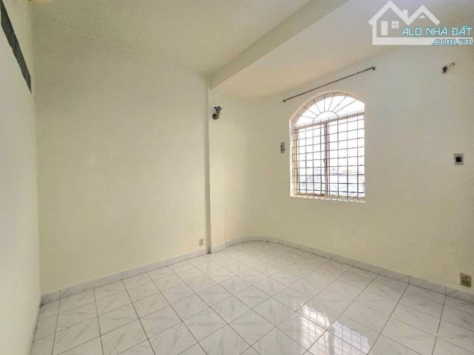 Chung cư 675 Nguyễn Kiệm, Phú Nhuận gần sân bay, 50m2 chỉ 2 ty7 - 3