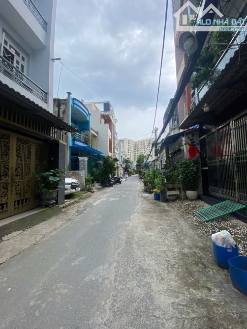 Phan Huy Ích 4 lầu đúc BTCT đường nhựa 2 xe hơi né nhau chỉ 12,6 tỷ - 3