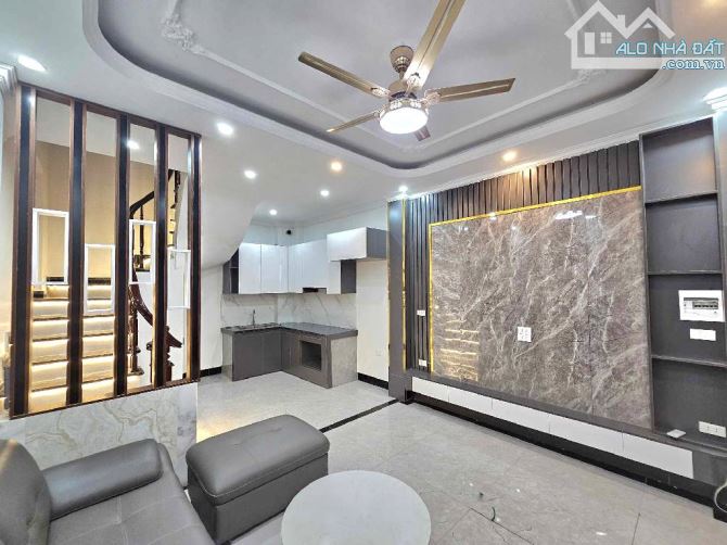 BÁN NHÀ THANH AM, THƯỢNG THANH, LONG BIÊN – 5 TẦNG MỚI  – Ô TÔ ĐỖ CỔNG – GIÁ CHỈ 5.85 TỶ - 3