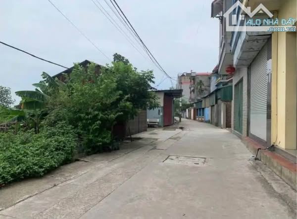 ĐẤT ĐẸP phố Me - từ sơn - OTO CHẠY THÔNG VÒNG QUANH - SÁT NGAY TRƯỜNG HỌC CÁC CẤP - MẶT TI - 3