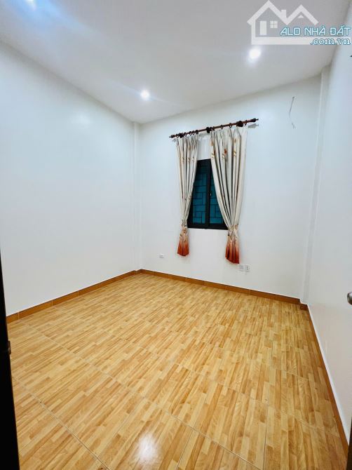 Chính chủ bán nhà phân Lô ngõ 54 Ngọc Hồi ngách 53 số nhà 18 Diện tích 45m2, 4 tầng - 3