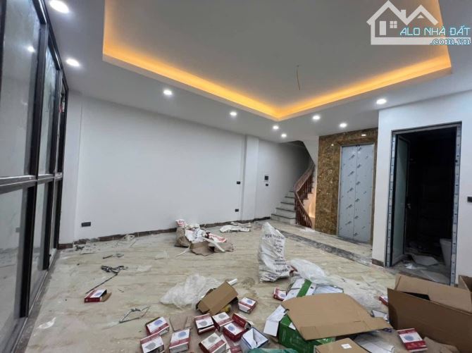 CỰC HIẾM ! PHỐ VŨ TÔNG PHAN - Ô TÔ TRÁNH - NHÀ ĐẸP 7 TẦNG THANG MÁY - GIÁ NHỈNH 15 tỷ CÒN - 3