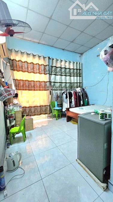 NHÀ ĐẸP 2 TẦNG ĐÚC THẬT GẦN 26 THÁNG 3 & AEON TP - 56M2(4x14)- HẺM XE TẢI NÉ- CHỈ HƠN 4 TỶ - 3