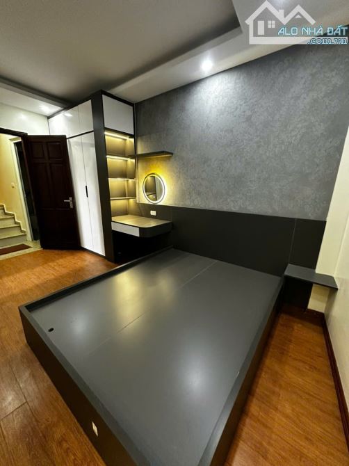 Bán nhà tổ 2 Đa Sỹ Kiến Hưng 32m 5 tầng full nội thất ô tô đỗ cổng chỉ 5.8 tỷ - 3