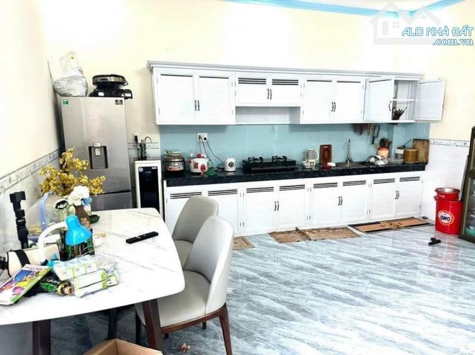 Bán nhà cấp 4, có 2 phỏng ngủ tại Tân Phú Trung- Củ Chi. DT 131m2, giá 830 triệu.SHR. - 3
