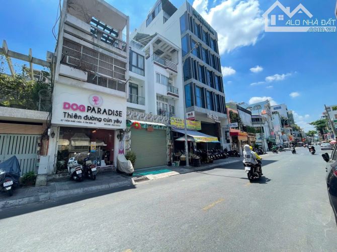 BÁN NHÀ MẶT TIỀN TRẦN KHẮC CHÂN – P. TÂN ĐỊNH, QUẬN 1. DTCN:180m2 - 3