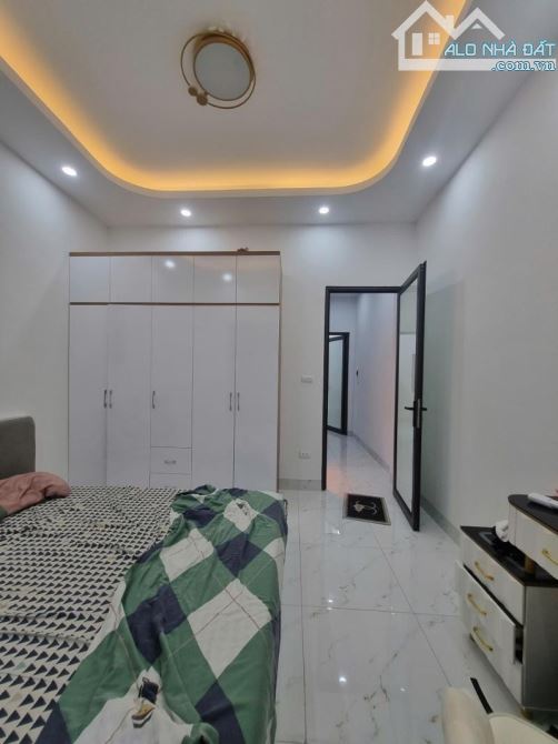 Nhà hiếm đẹp KIM GIANG, ĐẠI KIM - Mấy bước ra mặt ngõ Ô TÔ - 35M2 x 4T - Sổ đỏ chính chủ - 3