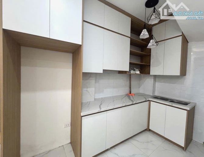 BÁN NHÀ PHỐ TÂN TRIỀU Ô TÔ 7 CHỖ VÀO NHÀ, NGÕ THÔNG TỨ TUNG - HƠN 8 TỶ - 3
