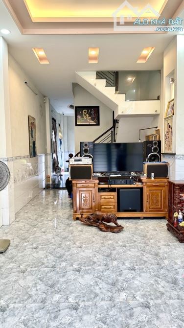 BIỆT THỰ MINI NGANG ĐẸP 7X24 PHAN VĂN HỚN NHÀ ĐẸP GIÁ NGỢP BANK - 3