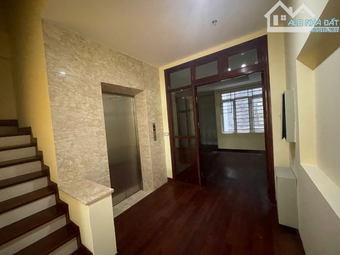 Cho thuê nhà phố Nguyễn Khang, Cầu Giấy. DT 84m2, 7 tầng, mt 5m Thang máy. Giá 70 triệu/th - 3