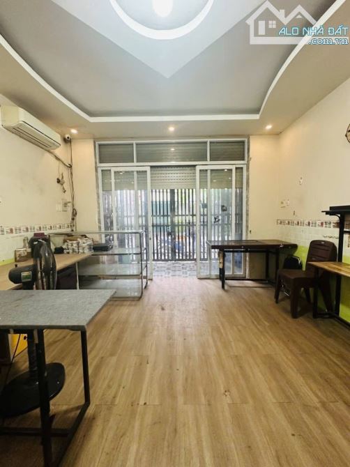 💖CHUYỂN NHƯỢNG GẤP! NHÀ HẺM XE HƠI TRẦN HƯNG ĐẠO, GIÁ 6.1 TỶ - CÓ NỞ HẬU - 3