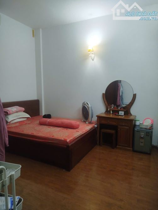 Bán căn chung cư ở luôn KĐT Mễ Trì Hạ, Nam Từ Liêm. Dt 68m2, 2 ngủ, 1 vệ sinh. 4,7 tỷ. - 3