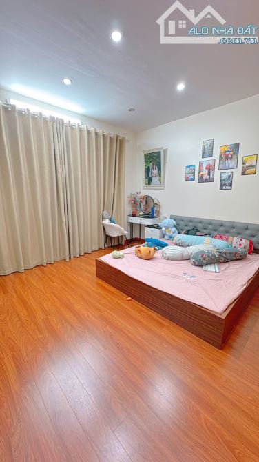 Bán Gấp nhà phân lô ngõ 299 Hoàng Mai, 50m2, ô tô đỗ cửa, tặng nội thất đồ gỗ, SĐCC - 3