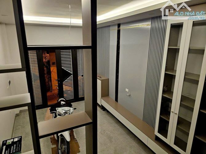NHÀ MỚI TINH DƯƠNG QUẢNG HÀM 35m 5 TẦNG MT 3.3m NGÕ THÔNG  KINH DOANH SIÊU ĐỈNH GIÁ 8.6 TỶ - 3